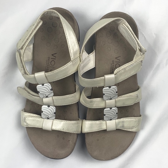 vionic shoes white